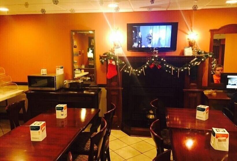 בית מלון כפרי Americas Best Value Inn Torrington Ct