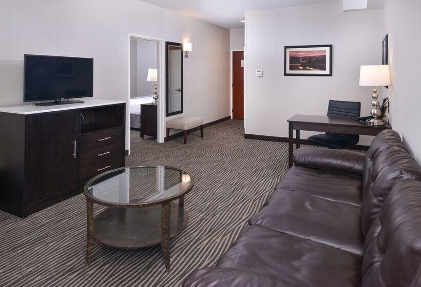 Best Western Plus Hotel At The Convention Center