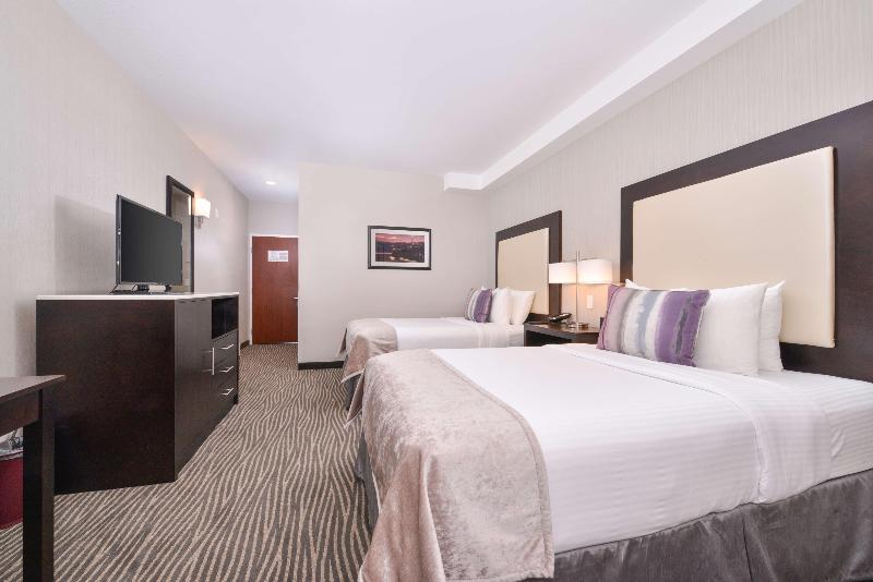 Best Western Plus Hotel At The Convention Center