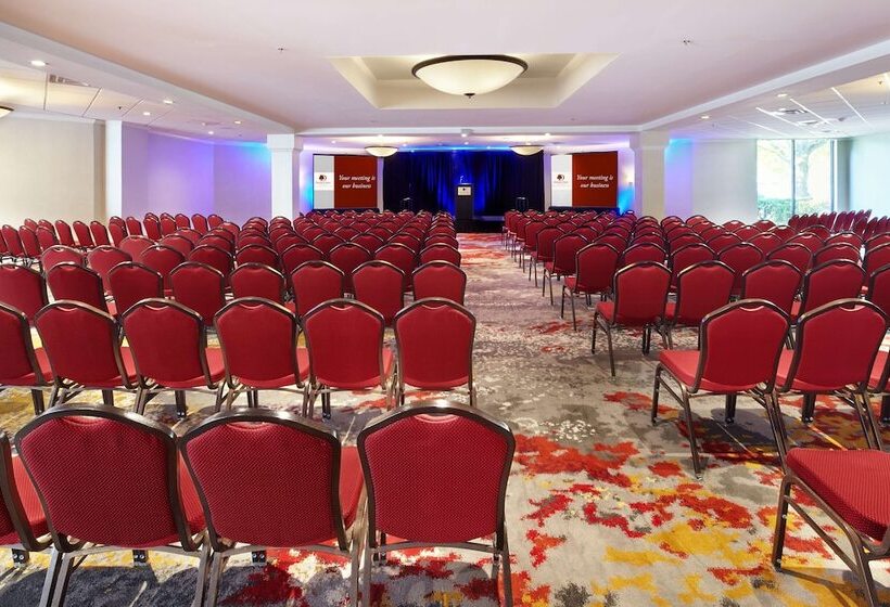 هتل Doubletree By Hilton Dallas Near The Galleria