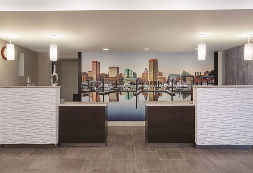 هتل La Quinta By Wyndham Baltimore N / White Marsh