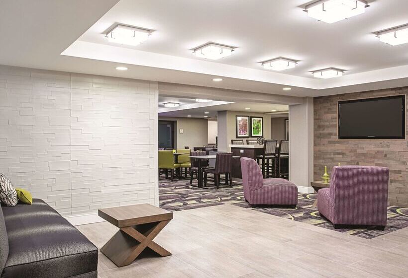 هتل La Quinta By Wyndham Baltimore N / White Marsh
