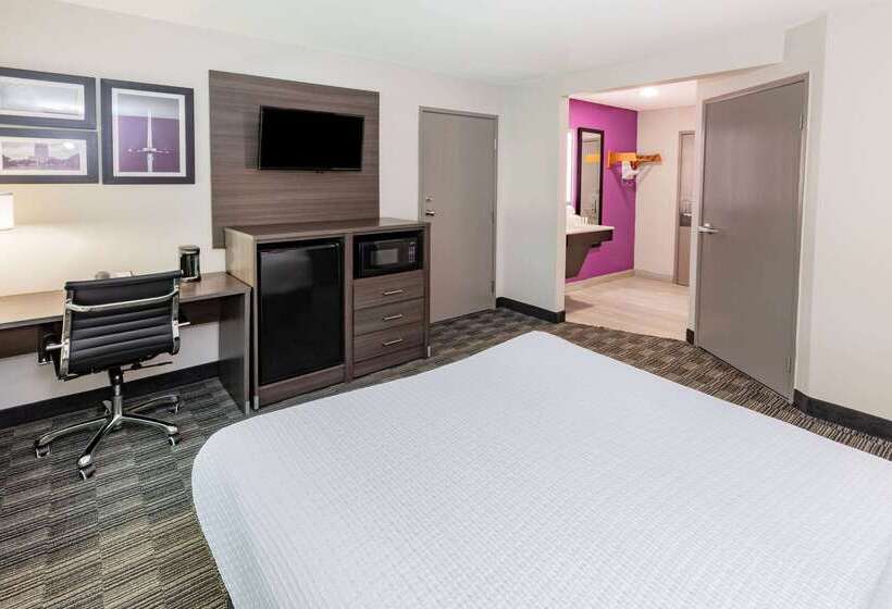 هتل La Quinta By Wyndham Houston Southwest