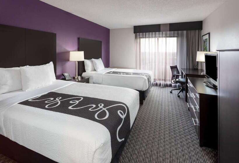 هتل La Quinta By Wyndham Minneapolis Bloomington W   Free Airport Shuttle