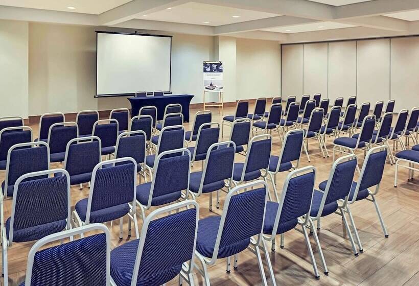 هتل Mercure Camboriu