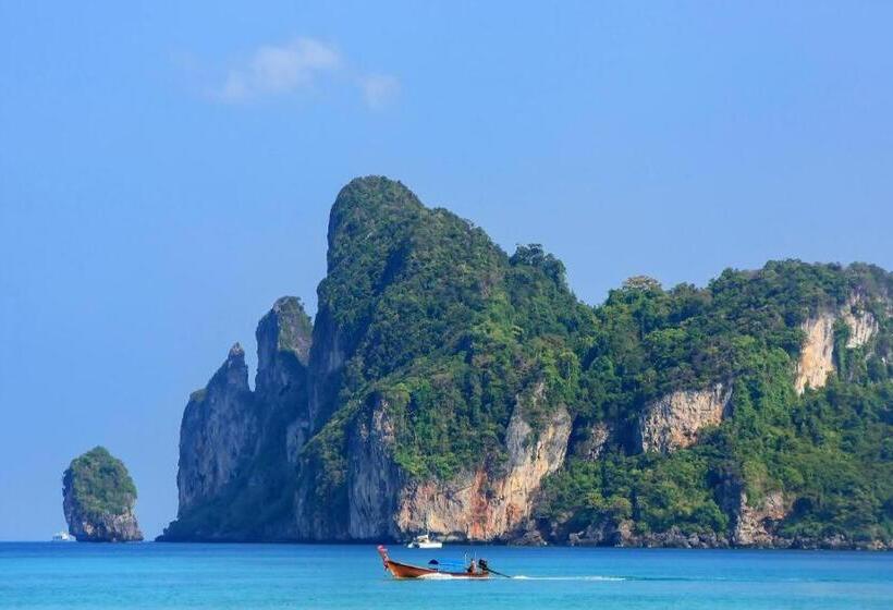 هتل Phi Phi Banyan Villa