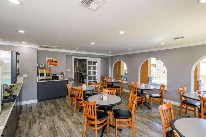 هتل Quality Inn Redding Near I5