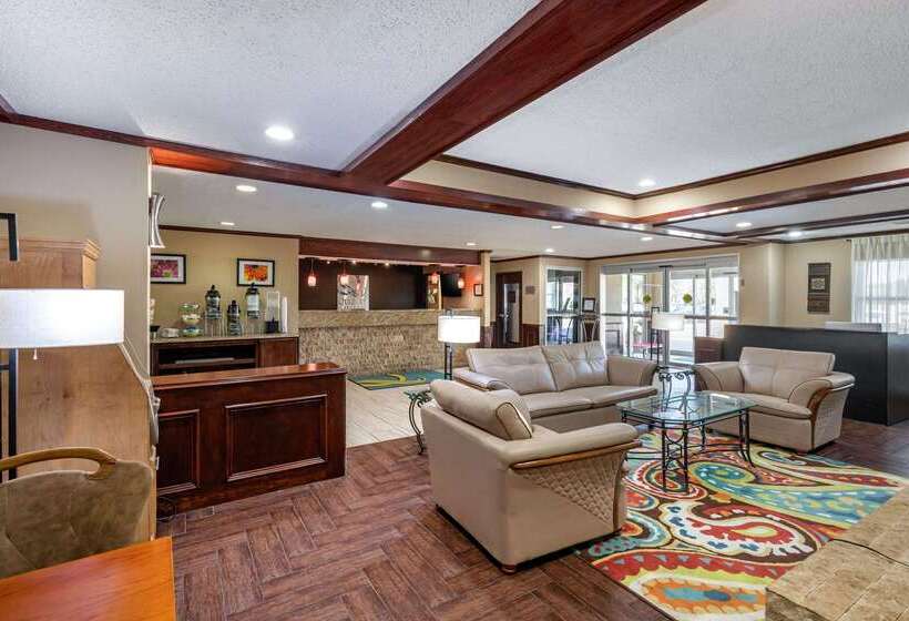 هتل Quality Suites Addisondallas