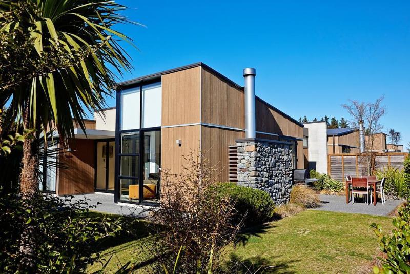 Отель The Fairways Accommodation Kaikoura