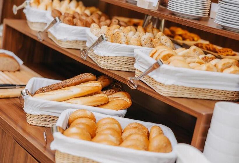 Iris Hotel Eden   Czech Leading Hotels