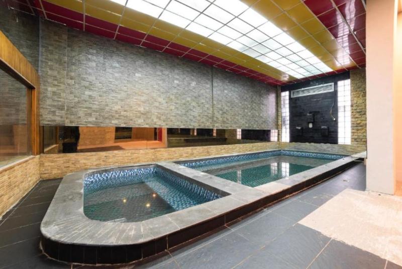 Glamour Hotel And Spa