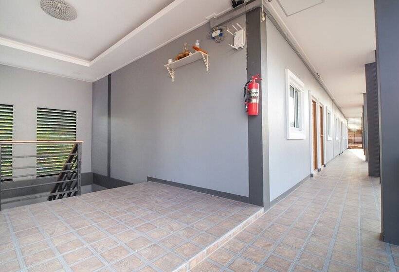 فندق Apartment Khunpu By Oyo Rooms