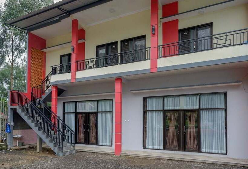 فندق Reddoorz @ Gerbang Dieng Plateau Area