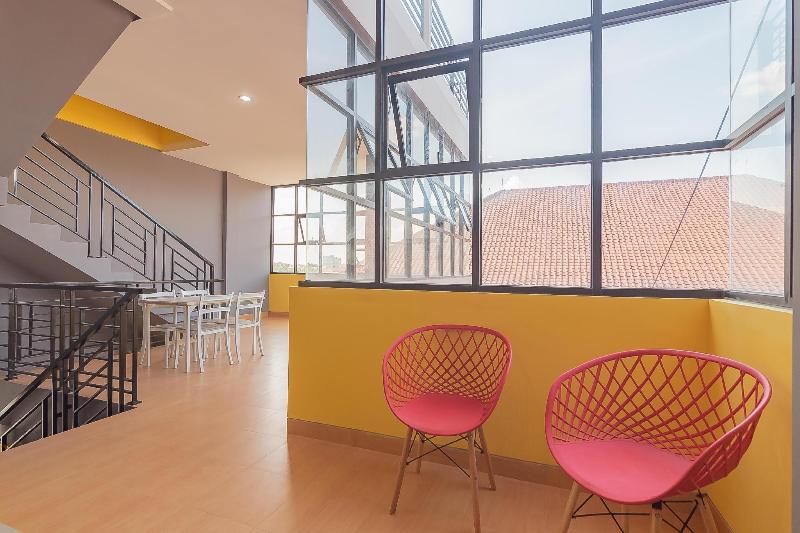 Отель Reddoorz Plus Near Taman Budaya Samarinda