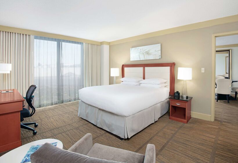 Doubletree By Hilton Hotel Miami Airport & Convention Center