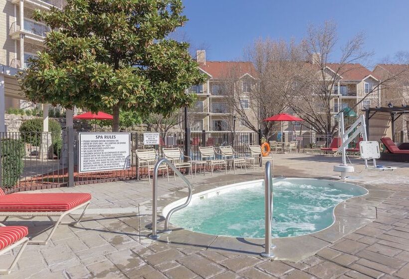 فندق Club Wyndham Branson At The Meadows