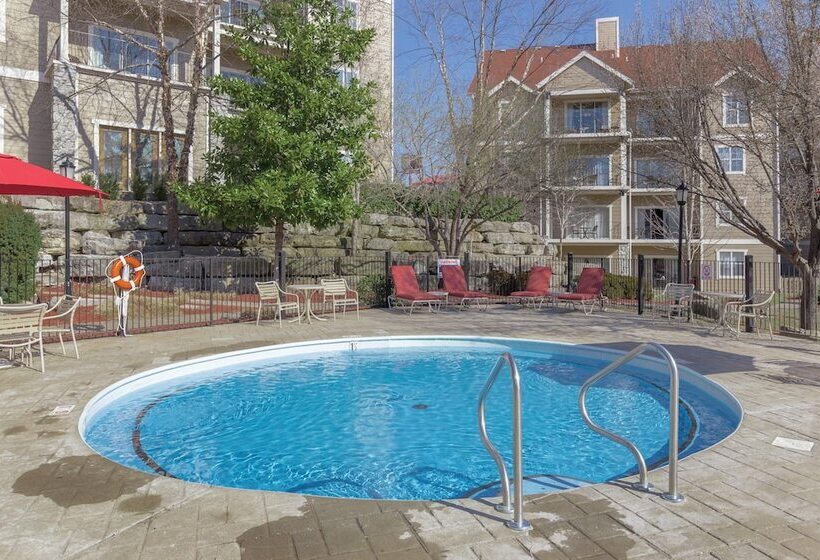 فندق Club Wyndham Branson At The Meadows