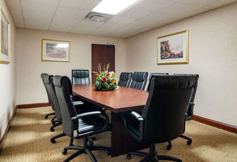 호텔 Comfort Inn & Suites Suwanee  Sugarloaf