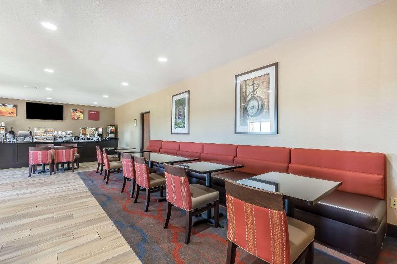 בית מלון כפרי Comfort Suites St Charlesst Louis