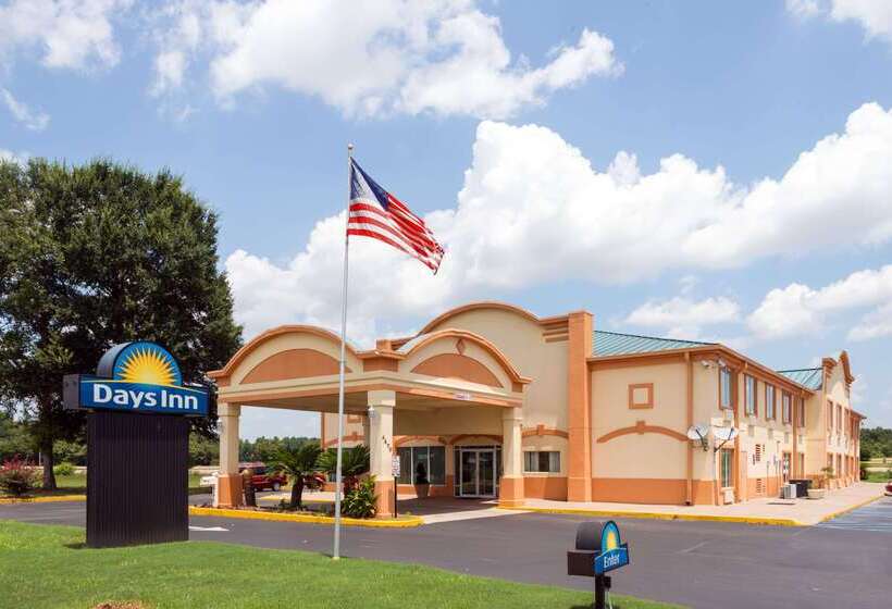 هتل Days Inn By Wyndham Coliseum Montgomery Al