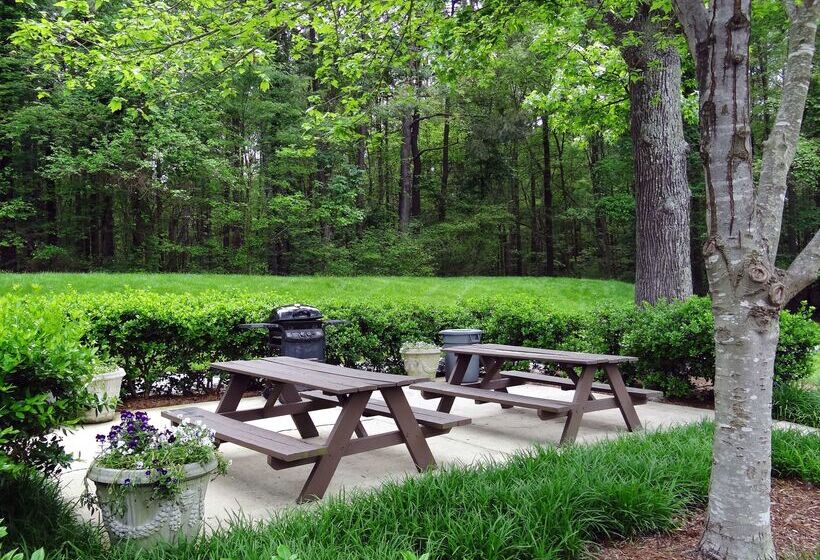 هتل Extended Stay America  Raleigh  Research Triangle Park  Hwy 54