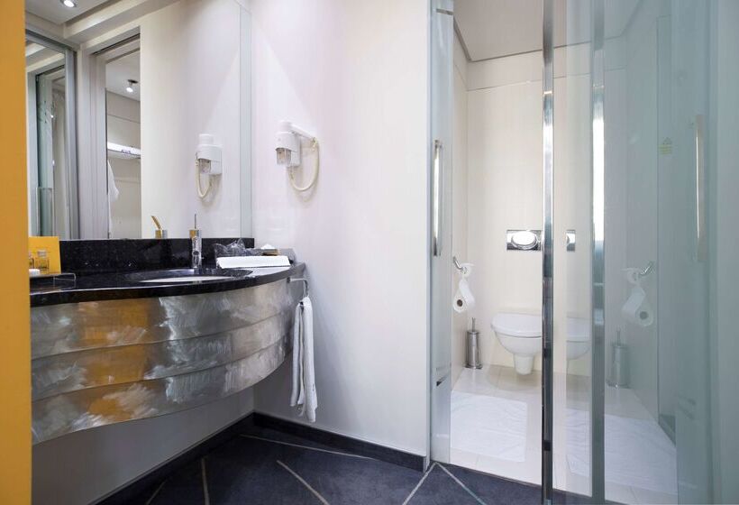 هتل Golden Tulip Zira Belgrade