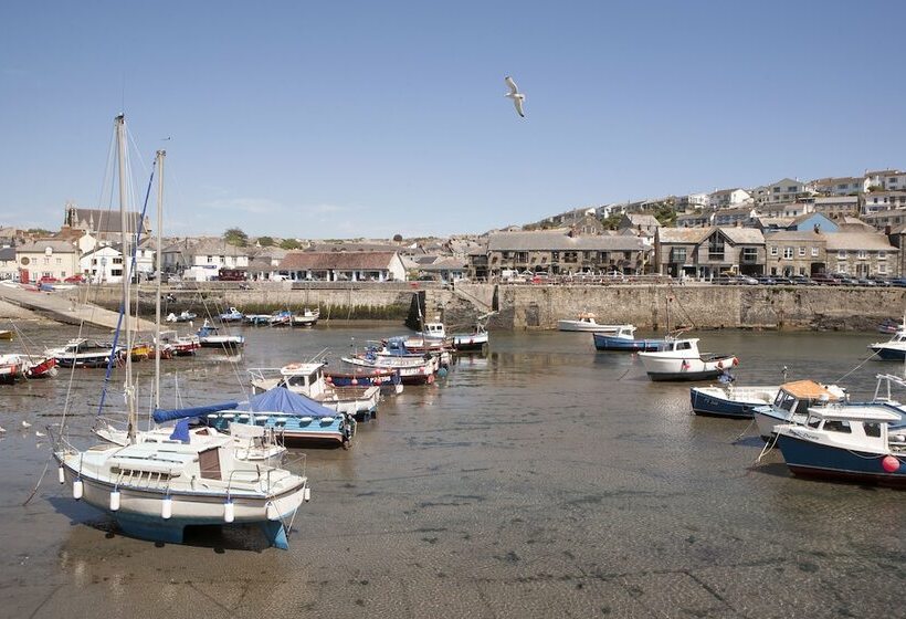 호텔 Harbour Inn