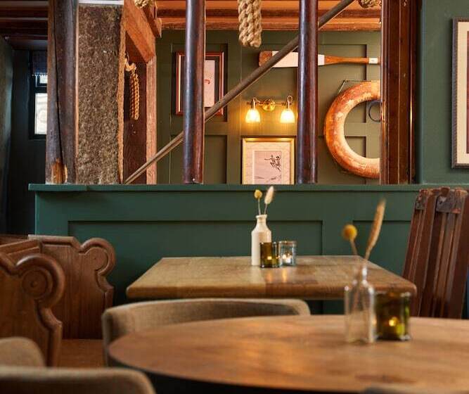 호텔 Harbour Inn