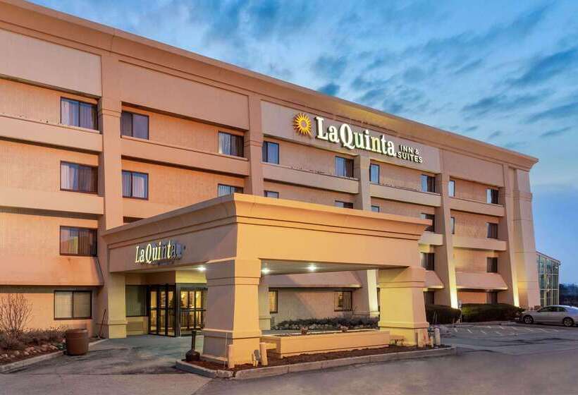 Отель La Quinta By Wyndham Chicago Gurnee