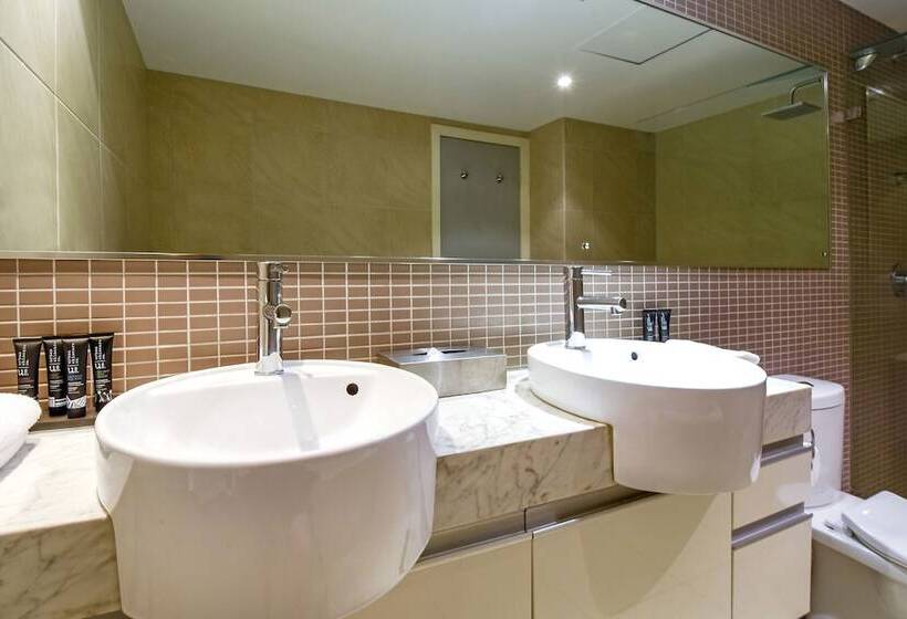 هتل Mantra Pandanas