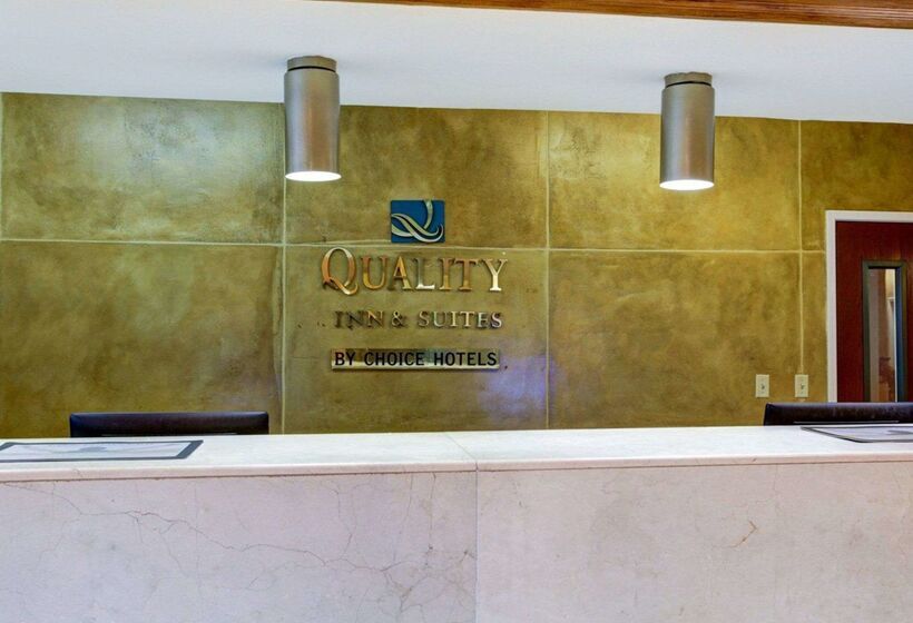 هتل Quality Inn & Suites Airport