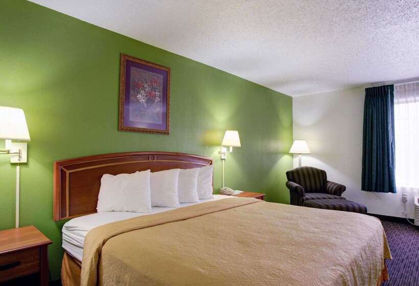 هتل Quality Inn & Suites Airport