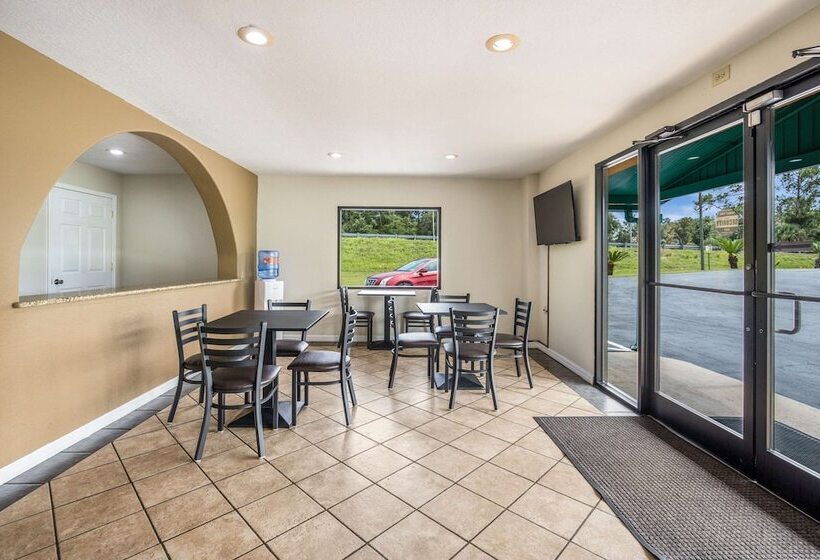 Отель Quality Inn White Springs Suwanee