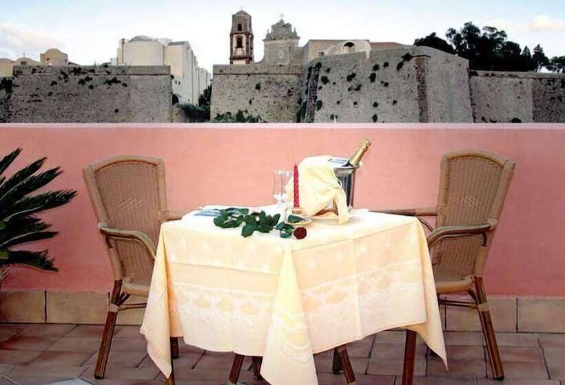 هتل Residence Alberghiero Eolie