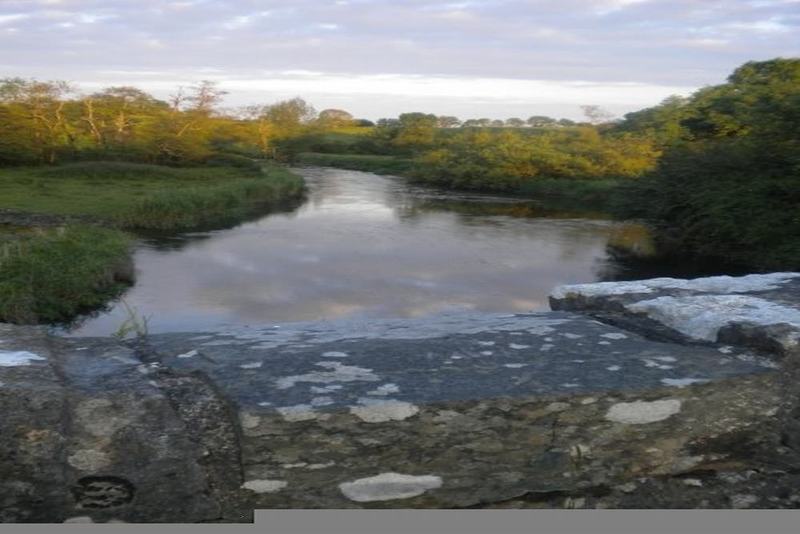 בית מלון כפרי Riverside Farmhouse