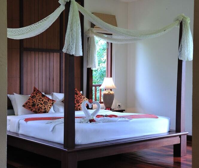 هتل Teak Garden Resort, Chiang Rai
