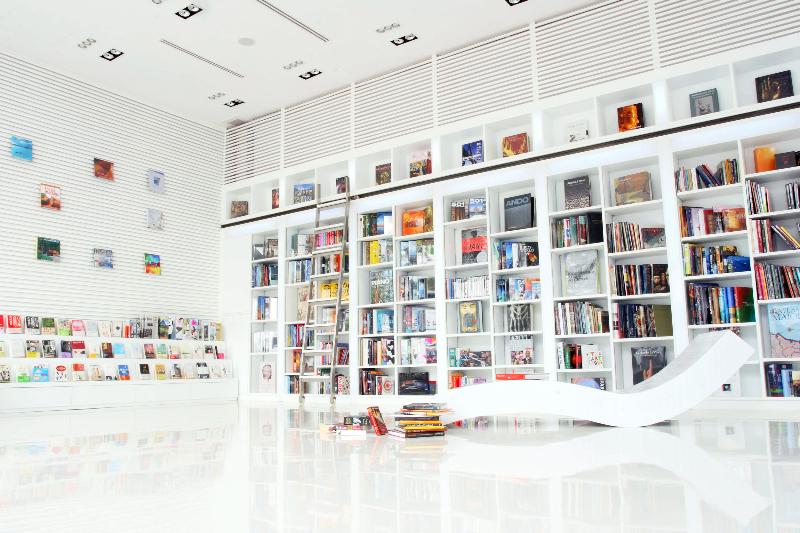 هتل The Library