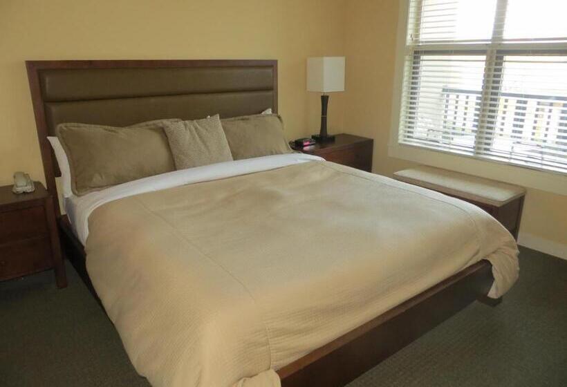 فندق Walnut Beach Resort