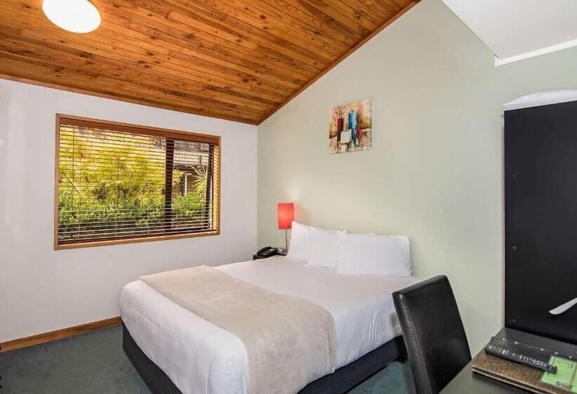 Riverside Hotel Marlborough