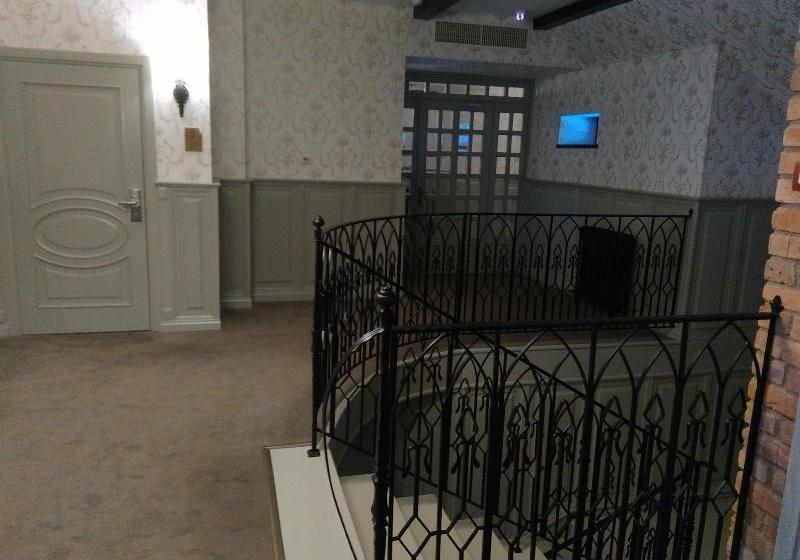 فندق Castle Estate Langendorf