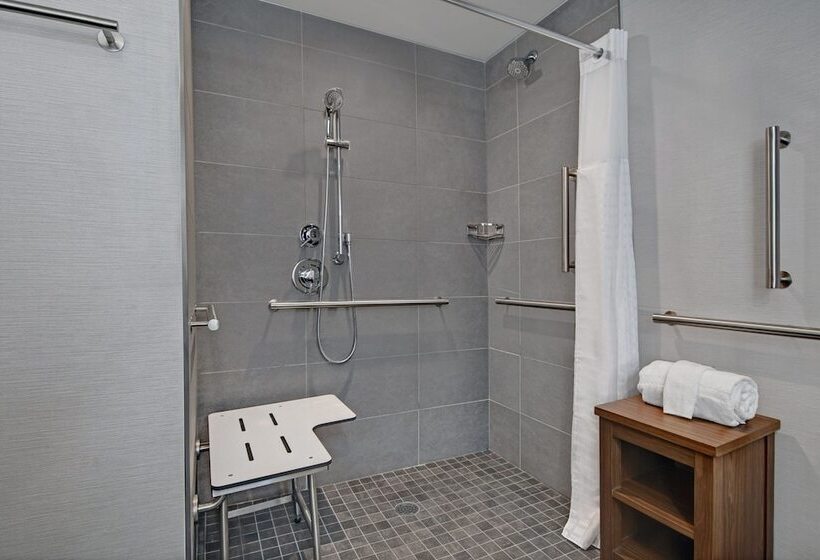 فندق Courtyard By Marriott Hamilton