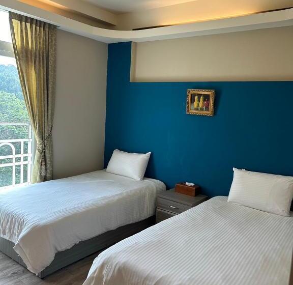 هتل Empire Pacific Castle 龍潭科學園區 六福村 小人國 幼獅工業園區