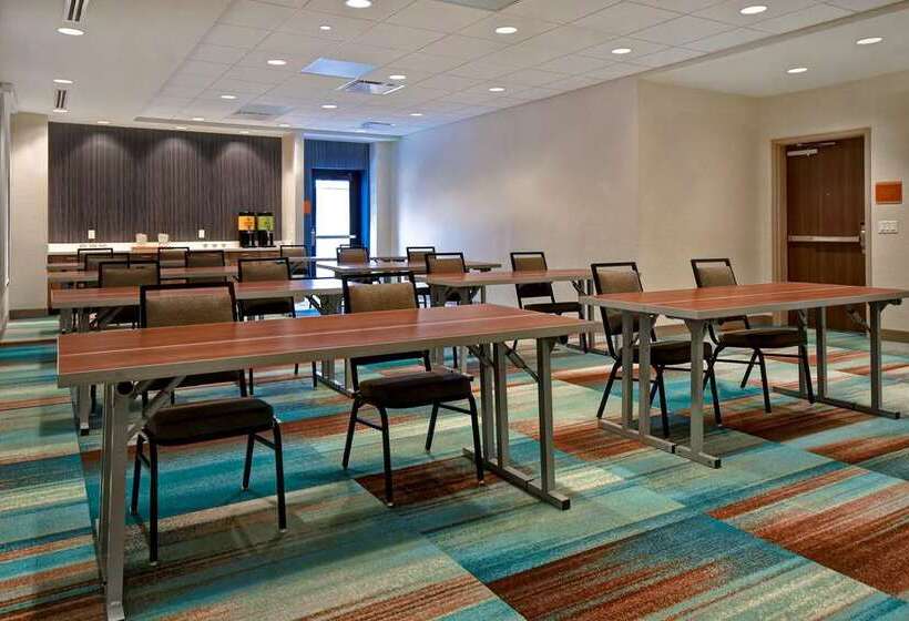 Отель Home2 Suites By Hilton Bowling Green