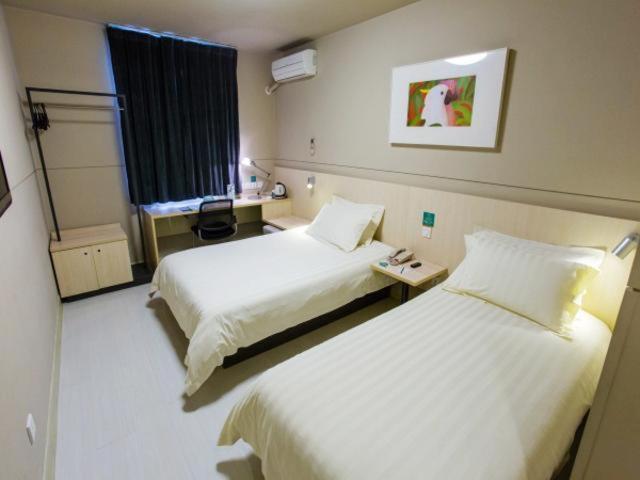 Отель Jinjiang Inn Lianyungang Donghai Town Heping Middel Road