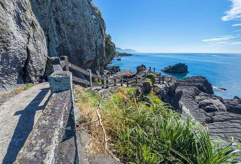 هتل Migratory Birds