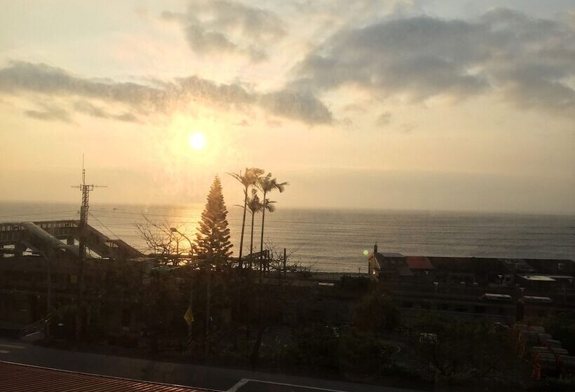 هتل Migratory Birds