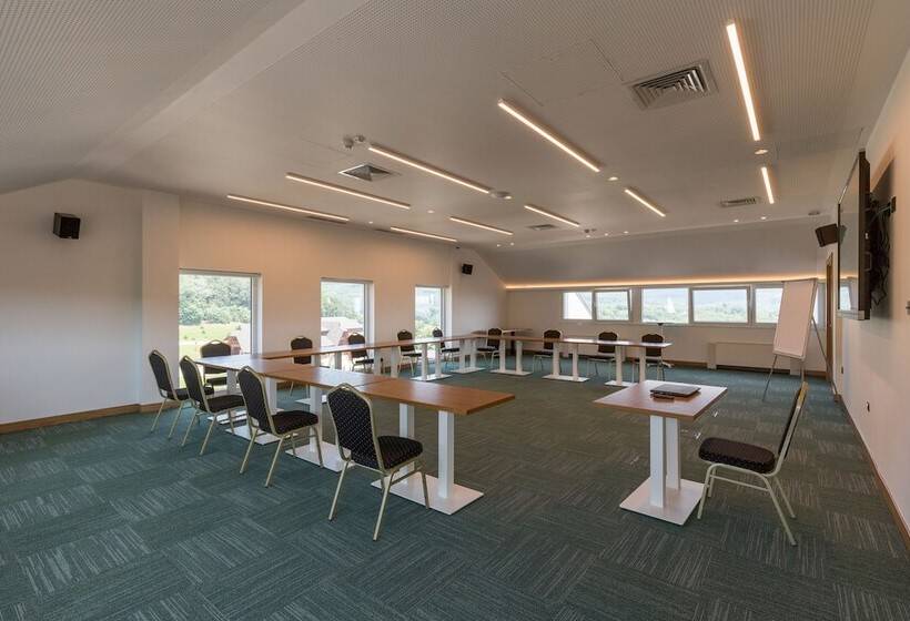 هتل Movenpick Resort And Spa Fruske Terme