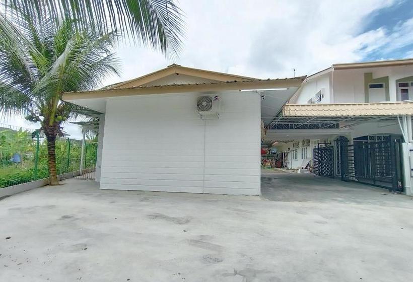 酒店 Oyo 90188 Sibu Aeroplane Homestay2u