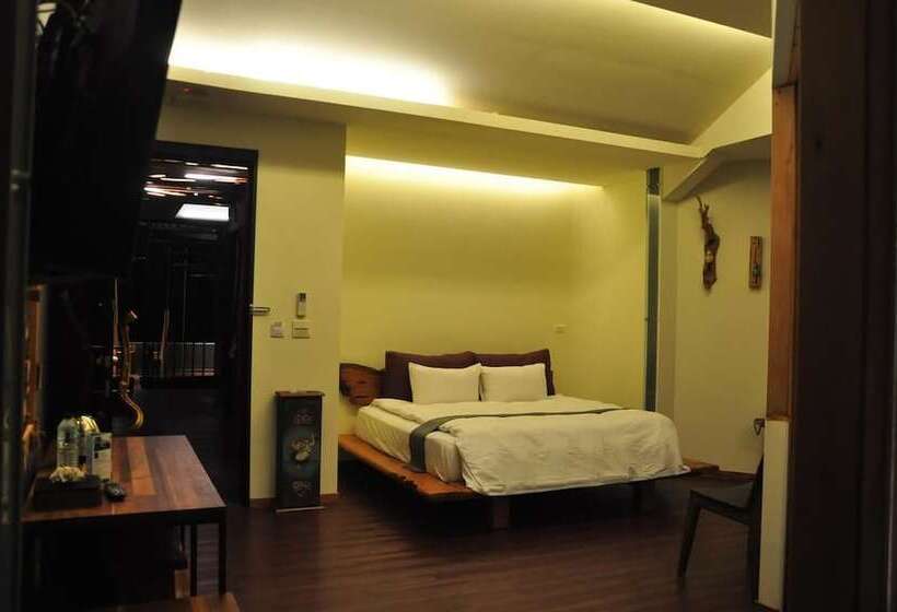 هتل Rensheng Resort