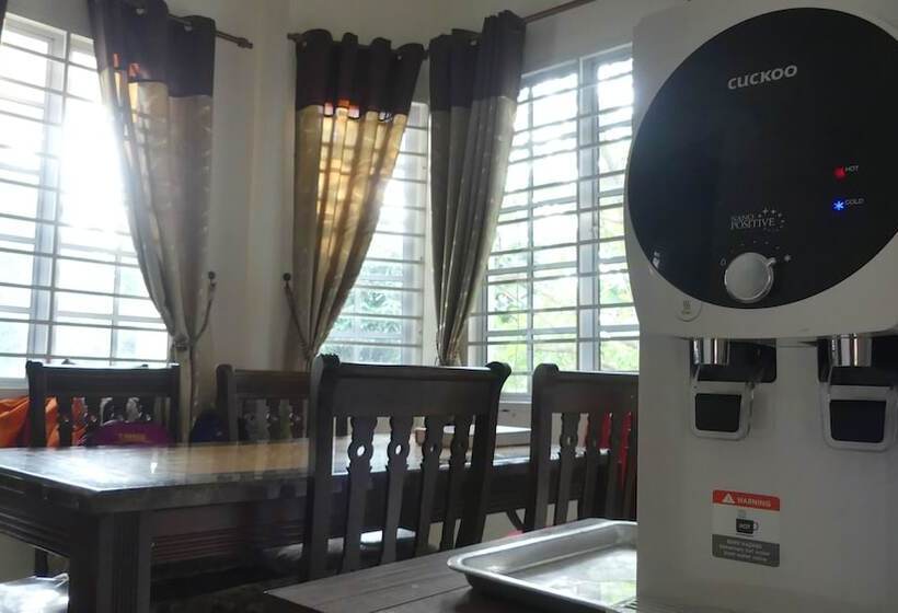هتل Villa Solihin